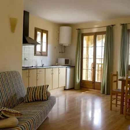 Cal Ratero Apartment *